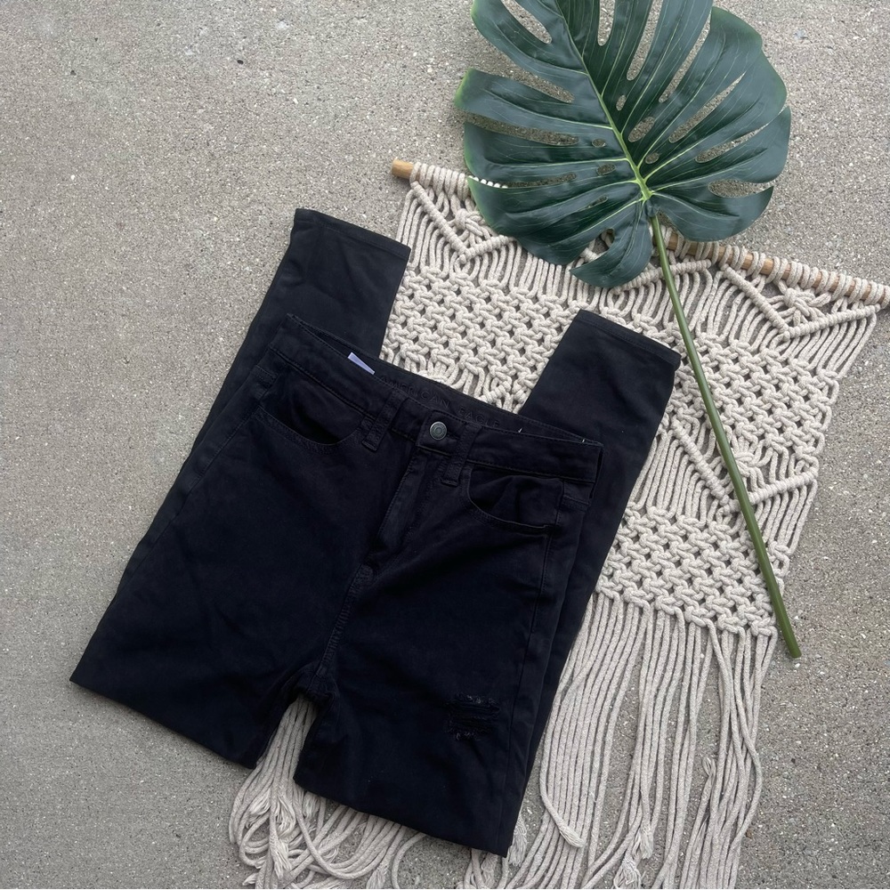 American Eagle Black Distressed Skinny Jeans Size 2